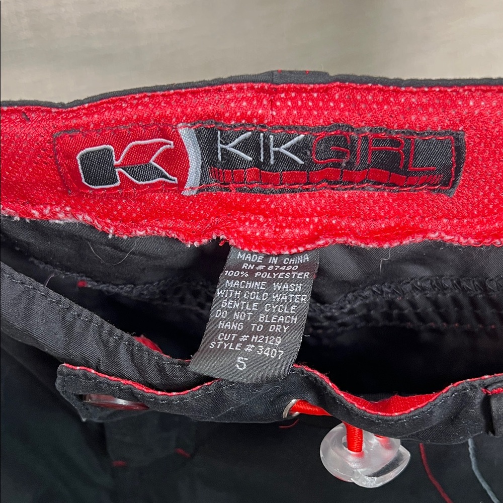 Vintage Y2K Kikgirl RaverBlack Cargo Pants with Red Accents - Picture 9 of 10